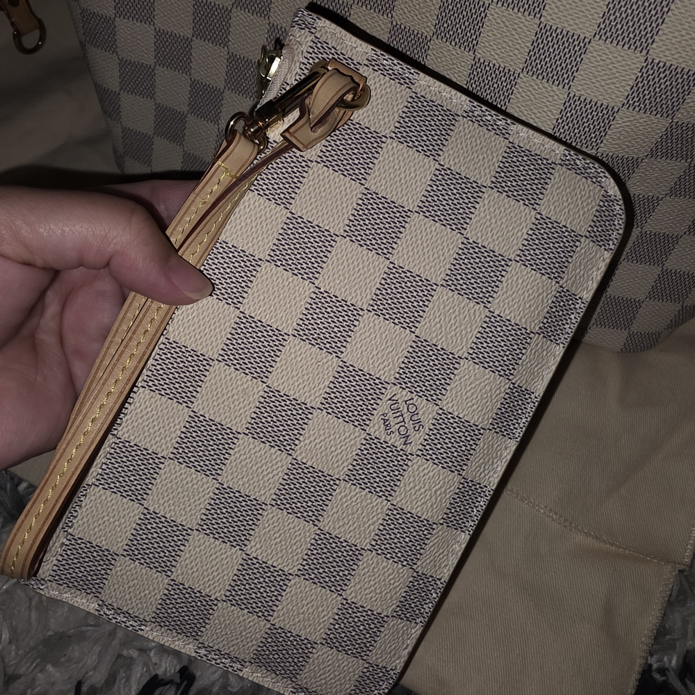Authentic Louis Vuitton Neverfull PM - Picture 3 of 12